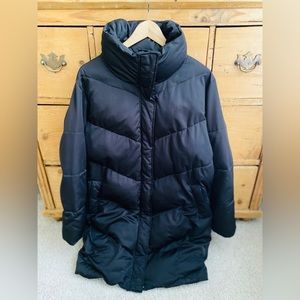 Universal Standard J Crew Black, funnel-neck, thigh-length puffer jacket size M